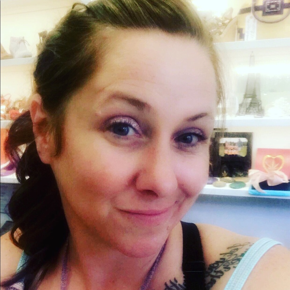 Meet your Posher, Heather